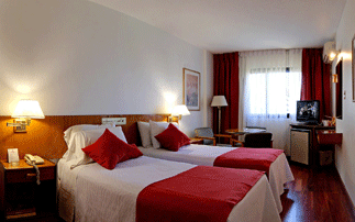 Balmoral Plaza Hotel