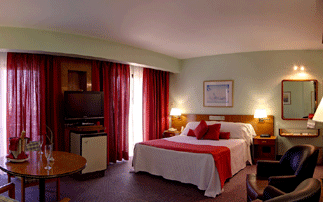 Balmoral Plaza Hotel